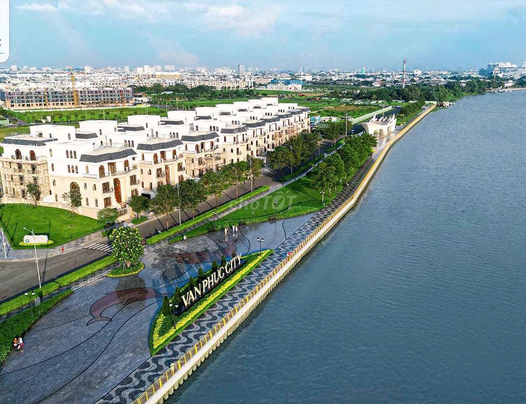 Фото 2: Квартира с 1 спальней, полностью меблированная, в Vạn Phúc City - GIAGAMALL