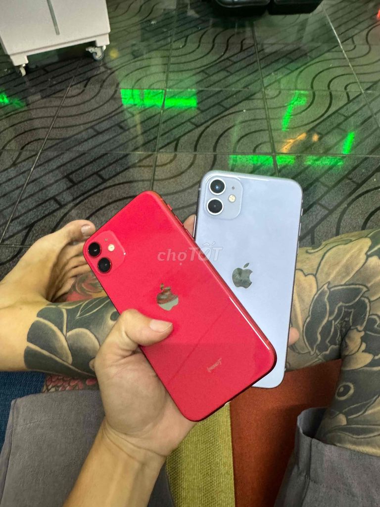 Apple iPhone 11 красный фиолетовый скрытый iCloud