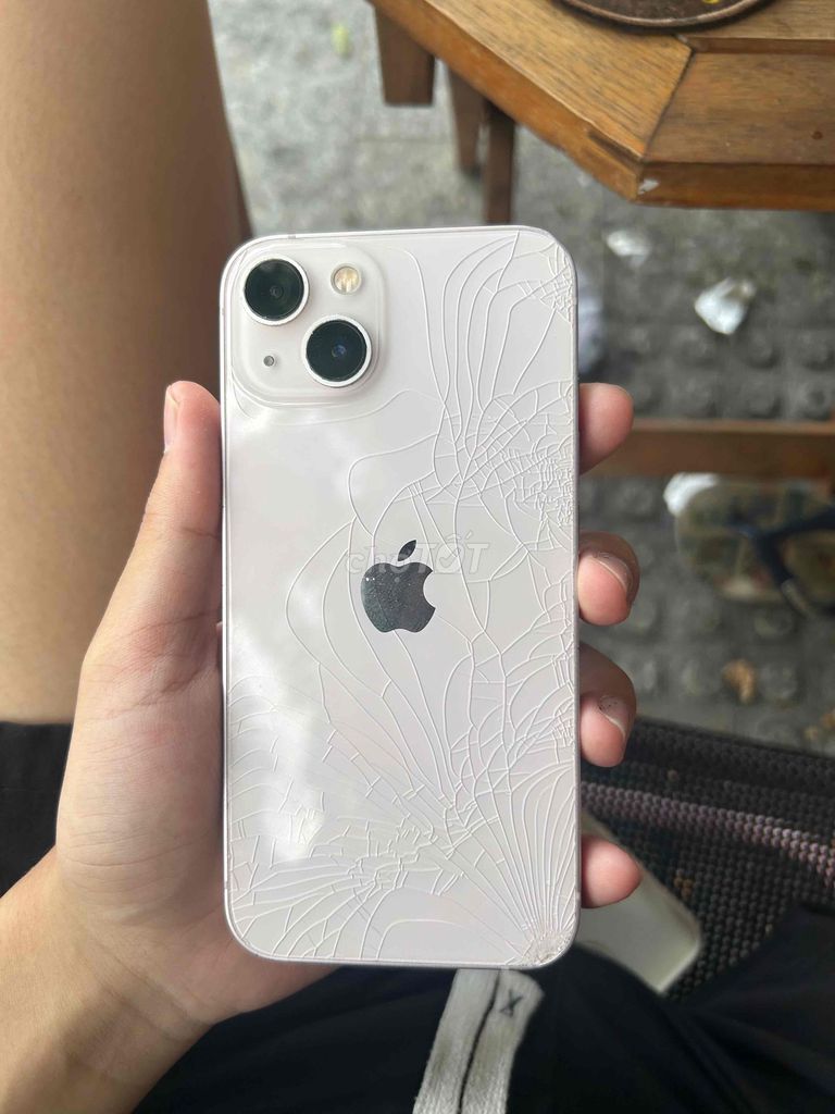 Фото 3: Apple iPhone 13 128GB Розовый, потертости