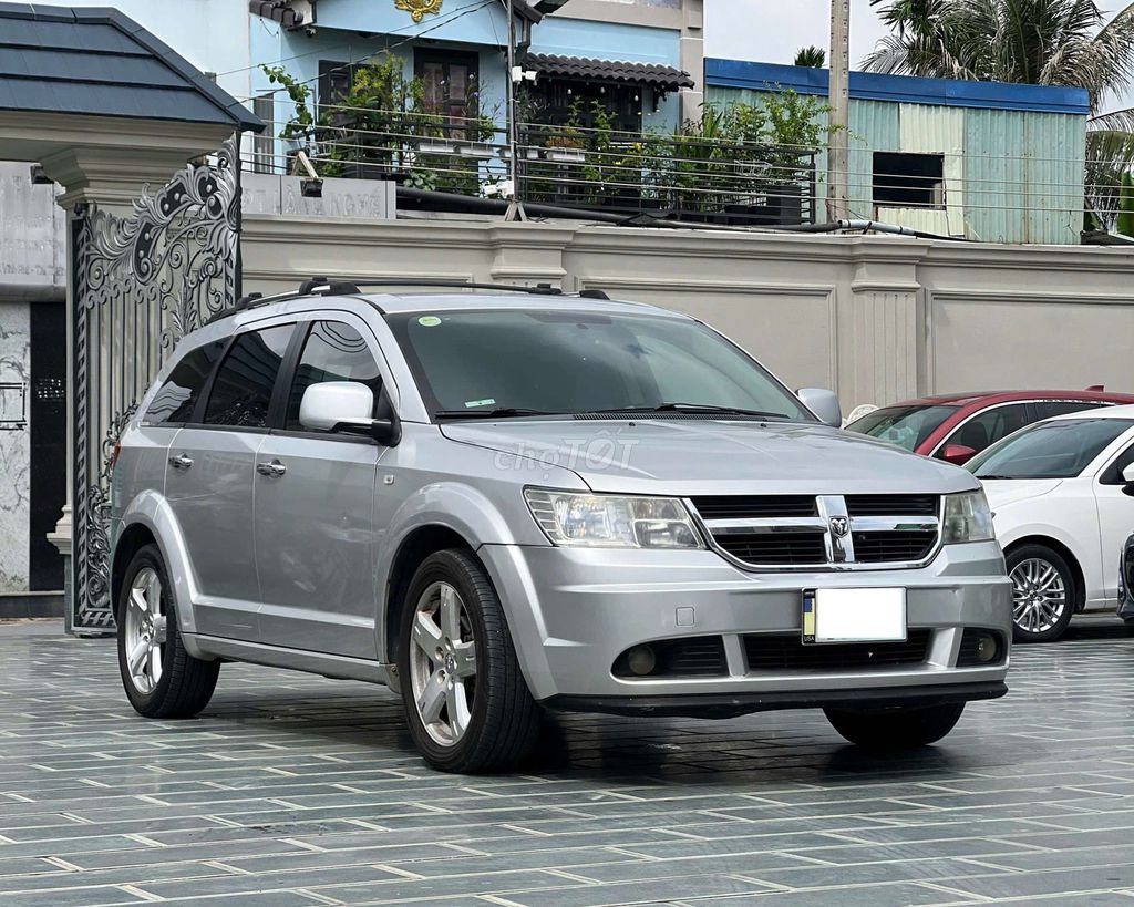 Фото 3: Dodge Journey R/T 2008 Серебристый 110 000 км