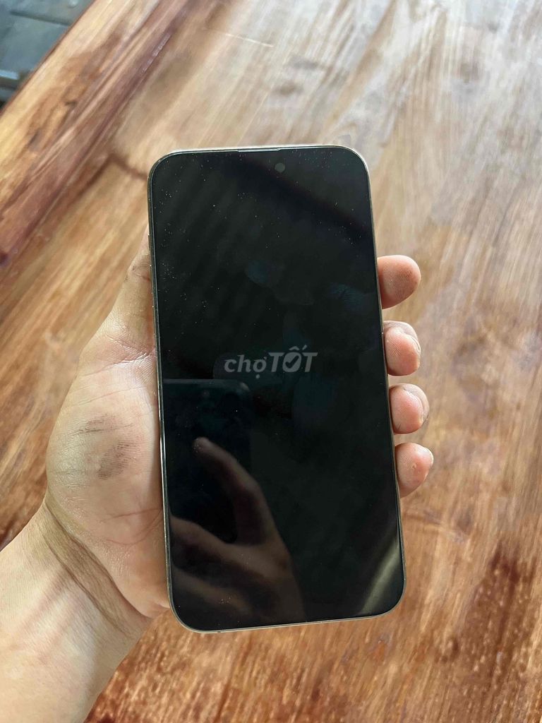 Фото 2: Apple iPhone 14 Pro Max 256GB Золотой