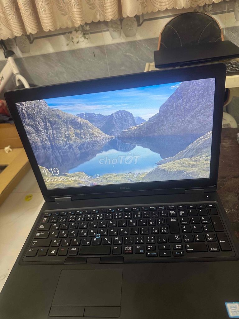 Фото 2: Dell Latitude 5590 i5-8250U 15.6 дюймов 8GB/128GB