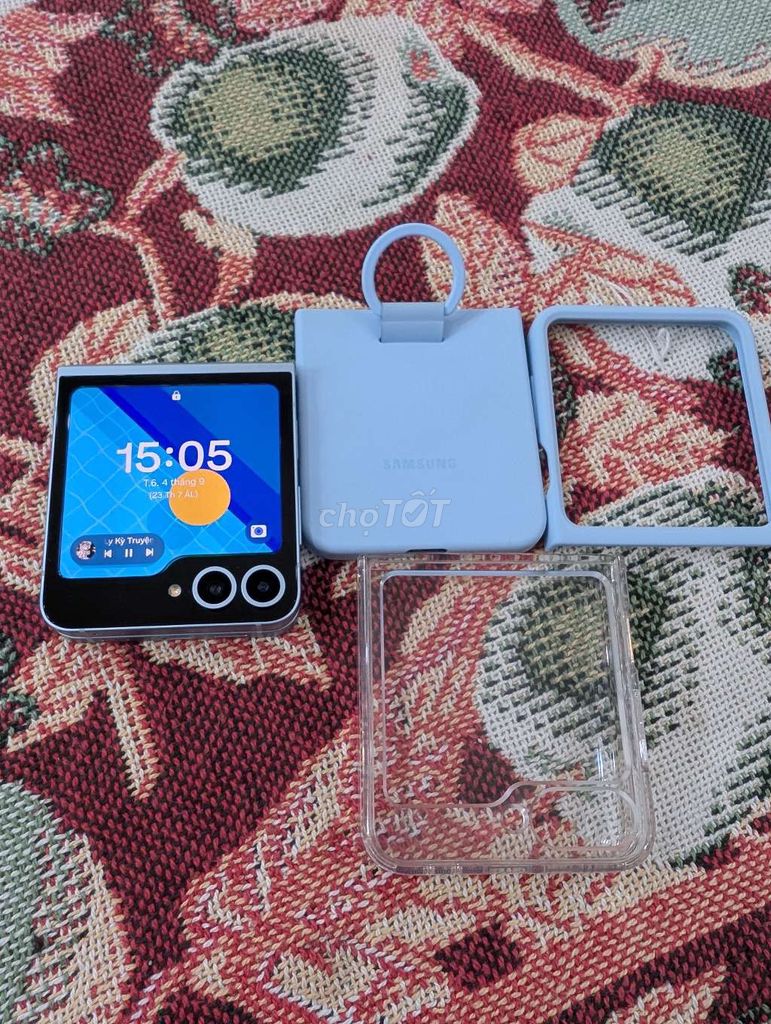 Samsung Z Flip 6 Серый 512GB 12GB Вьетнам