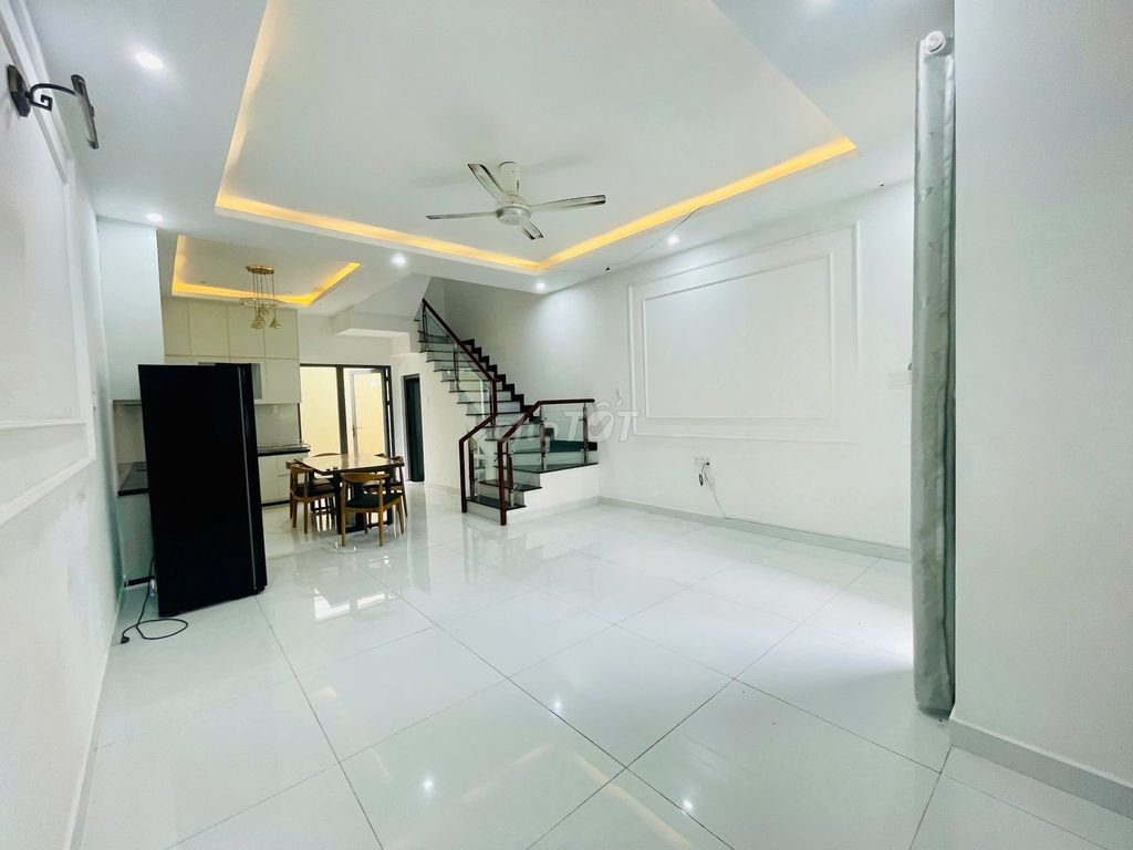 ДОМ COMPOUND VEROSA KHANG ĐIỀN - БАЗОВАЯ ОТДЕЛКА, УДОБНО ДЛЯ ОФИСА И ПРОЖИВАНИЯ - 5 СПАЛЕН