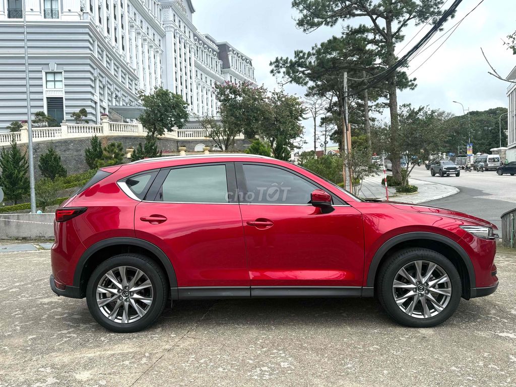 Фото 3: Mazda CX-5 Premium SX 2022 Красный 36 000 км