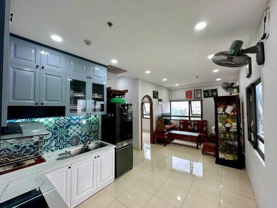 Фото 2: Квартира Thủy Lợi (Hyco4), Nguyễn Xí — свободная квартира с 3 спальнями, с мебелью, цена 15,5 млн