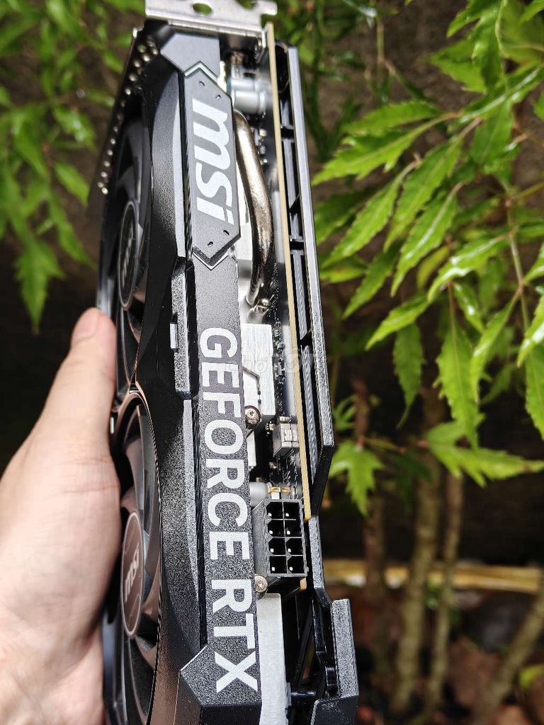 Фото 2: Видеокарта MSI RTX 4060