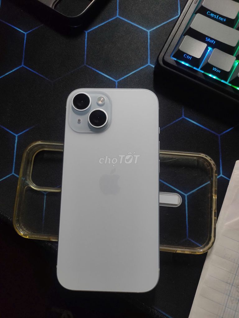 Фото 2: Apple iPhone 15 128GB синий