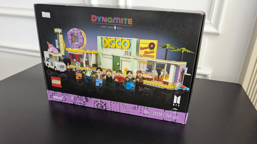 LEGO 21339 BTS Dynamite 749 деталей