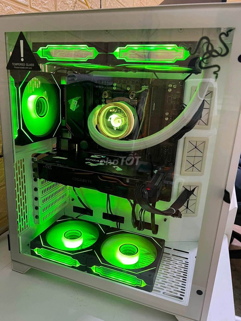 AMD Ryzen 5 3600 16GB/SSD 500GB RX 570 23.8 inch