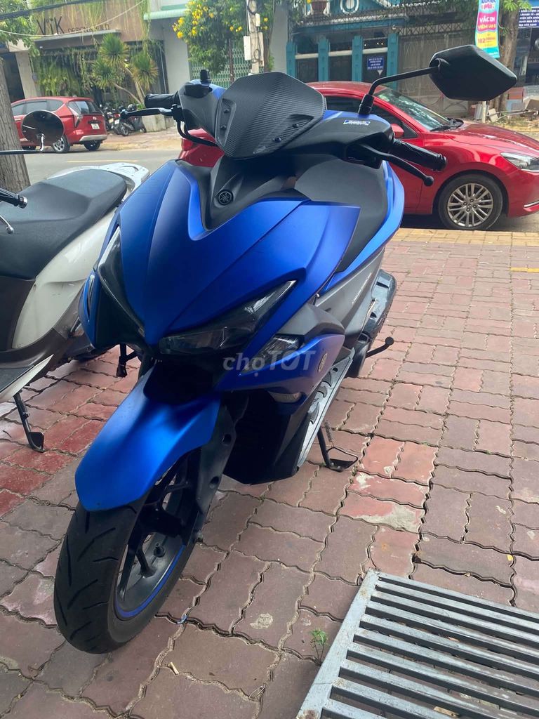 Yamaha NVX 155 2018, синий, 35 000 км