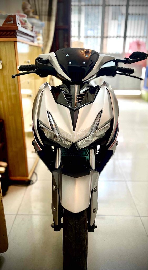 Honda Winner X 2019, механическая, серебристо-серая