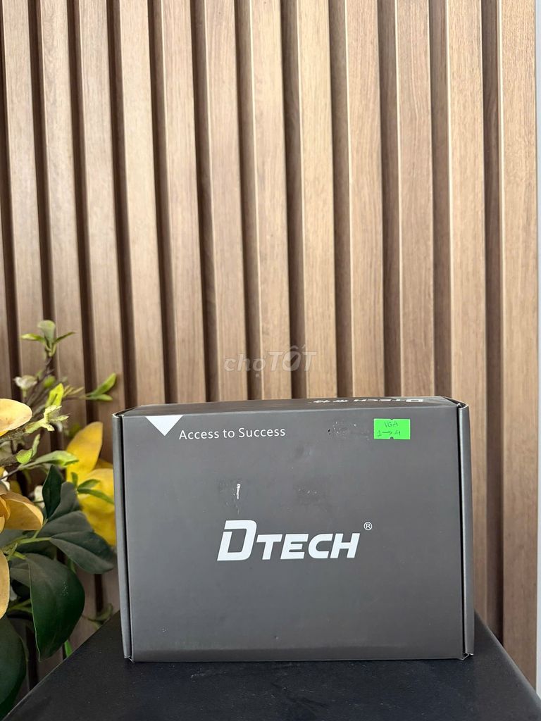 Разветвитель VGA DTECH DT-7254 1 на 4 серый