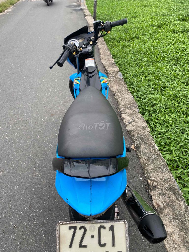 Фото 2: Suzuki Raider 150 Синий 147.3cc