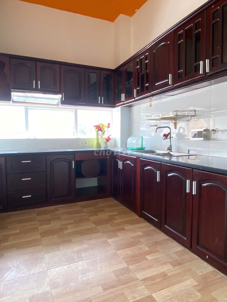 Квартира 1-2 спальни, 50 м², балкон, рядом с Данг Тхуи Чам, Бинь Лой, новая 100%