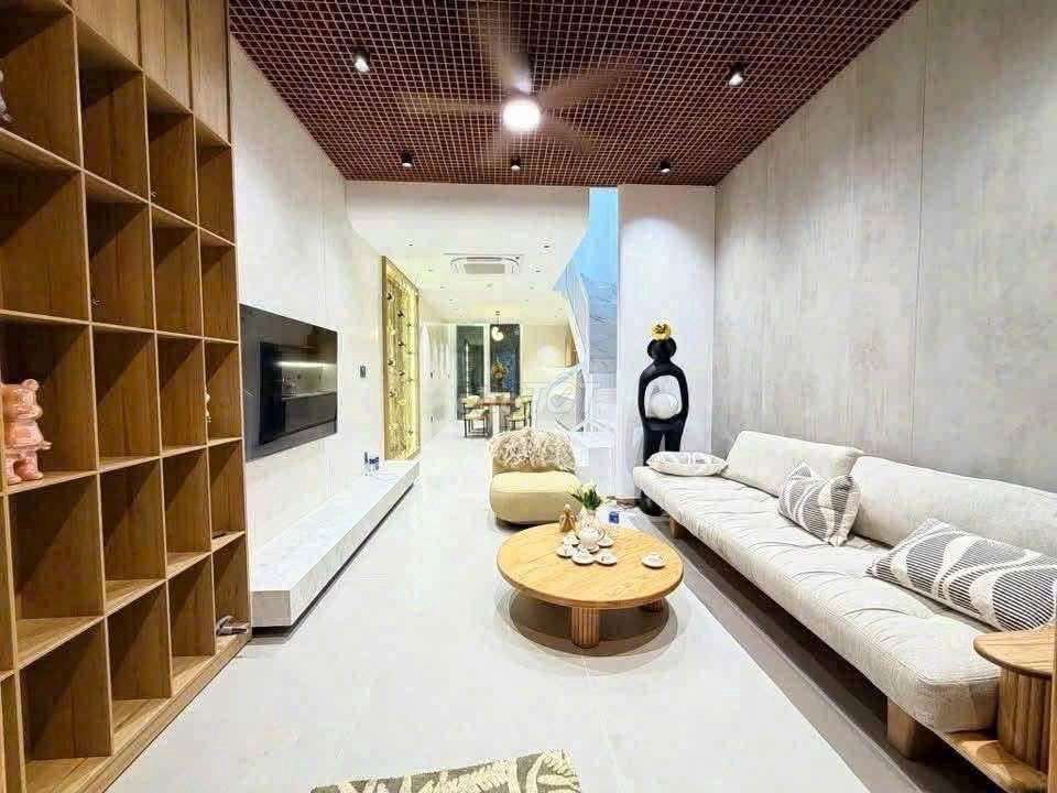 Фото 2: 🏡 СДАЁТСЯ НОВЫЙ ДОМ ПОД КЛЮЧ - РЯДОМ С ПЛЯЖЕМ МИ КХЕ
