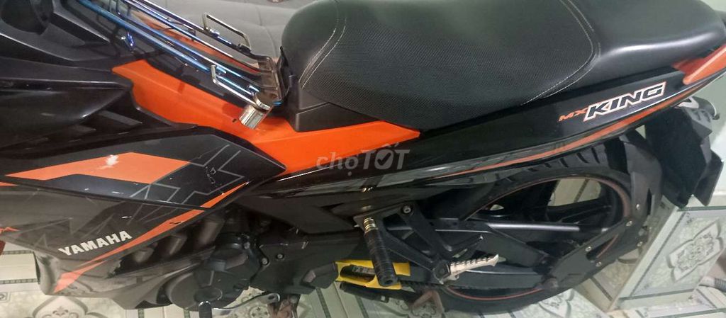 Фото 2: Yamaha Exciter 150 чёрно-оранжевый