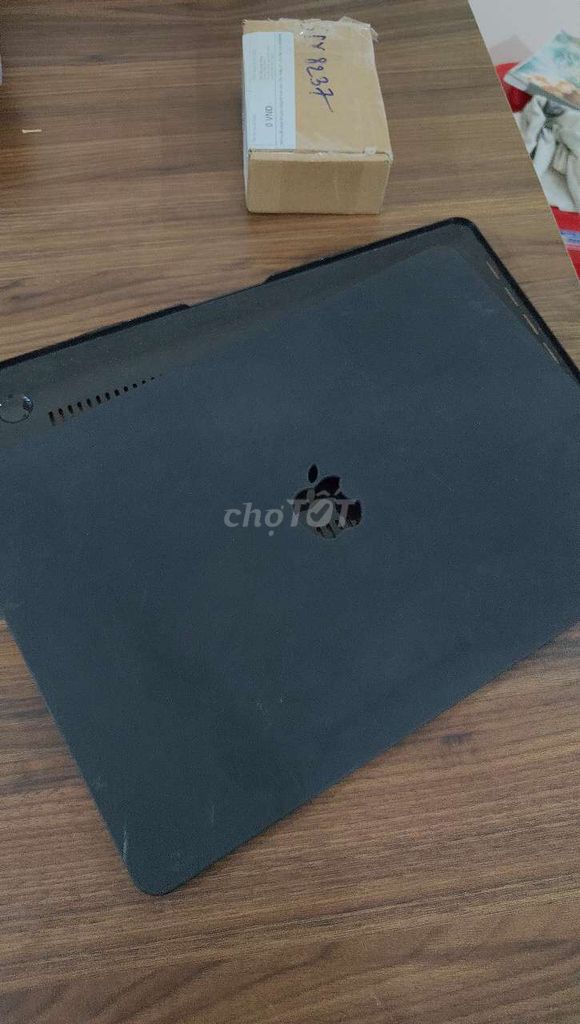 Чехол для Apple Macbook Черный Б/У