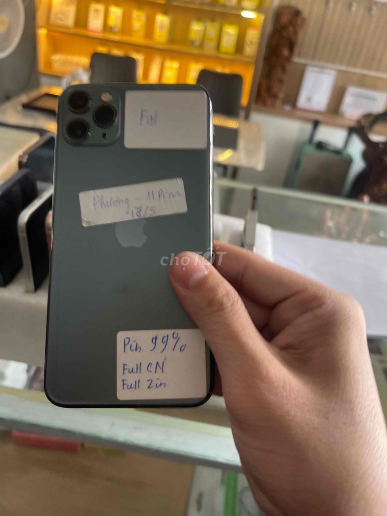 Apple iPhone 11 Pro Max Серый, осталось 4 штуки