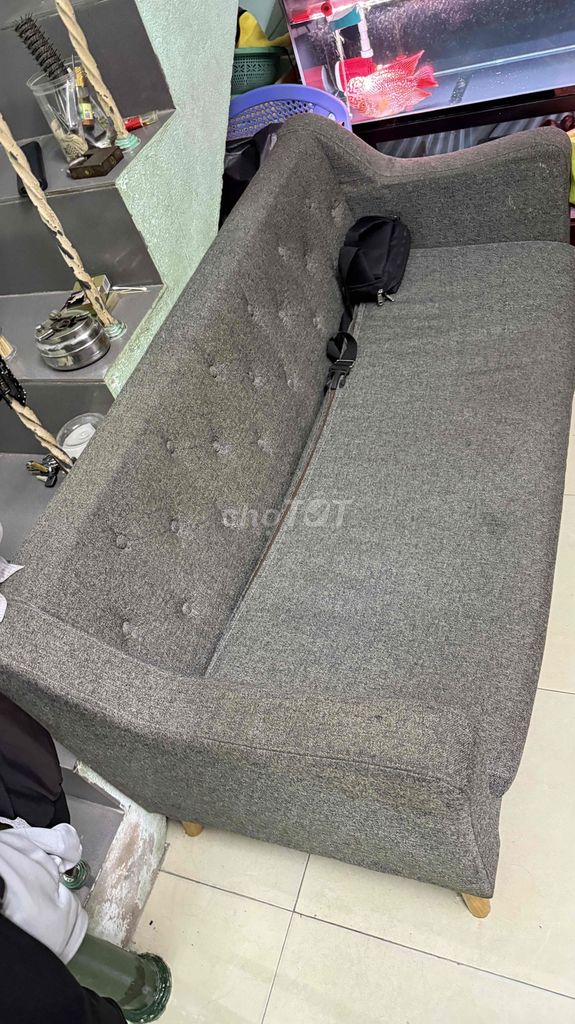 Серый тканевый диван 1м5x60см
