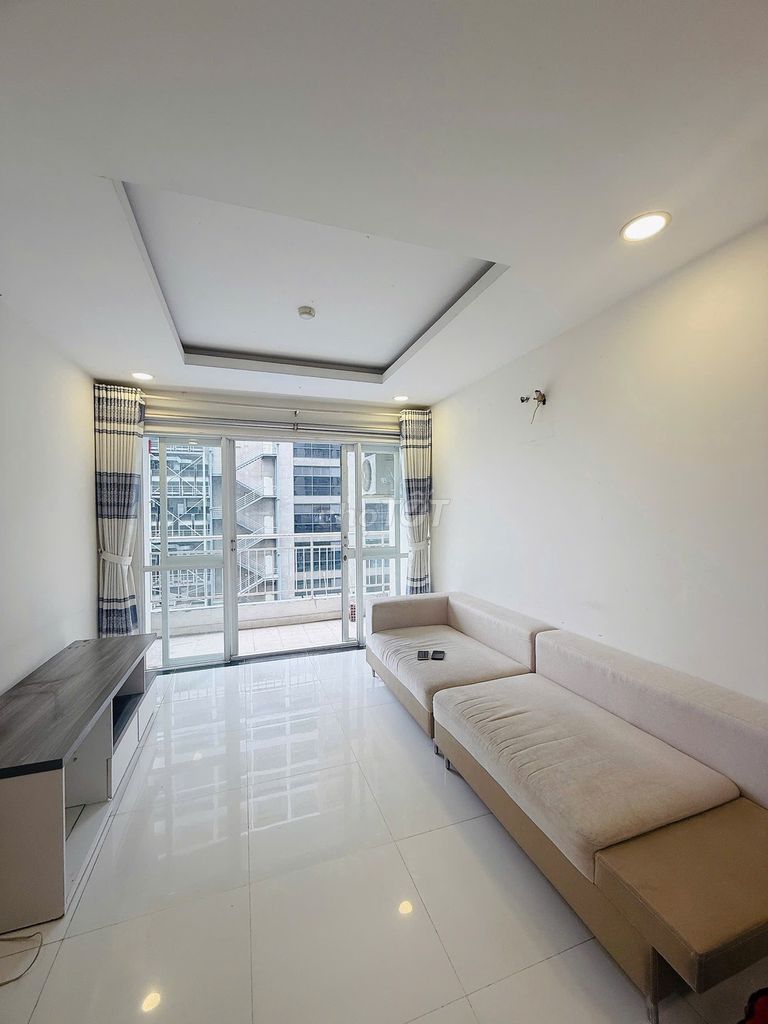 Фото 3: Продаётся квартира Giai Việt - Tạ Quang Bửu, квартал Chánh Hưng, район 8