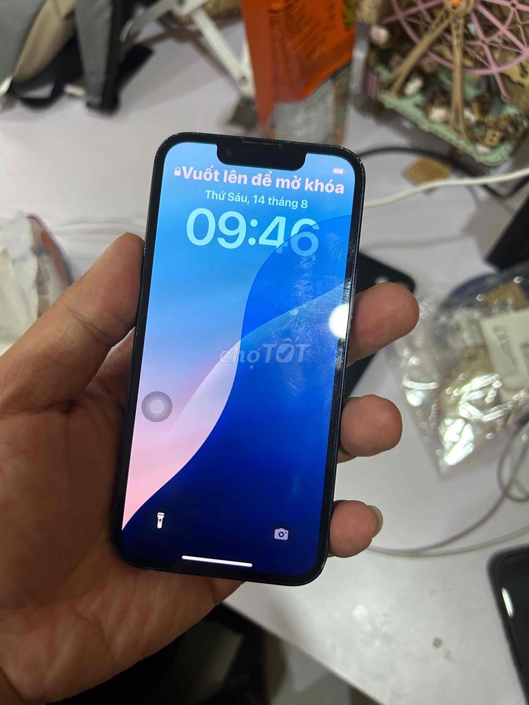 Фото 3: Apple iPhone 13 mini черный 72%