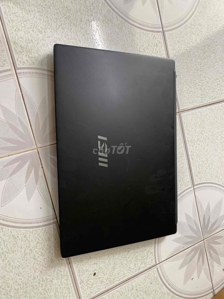 Фото 2: MSI Modern 15 B12MO i5 16GB/512GB 15.6 дюймов