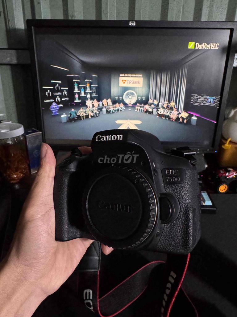 Фотоаппарат Canon 750D черный с аксессуарами
