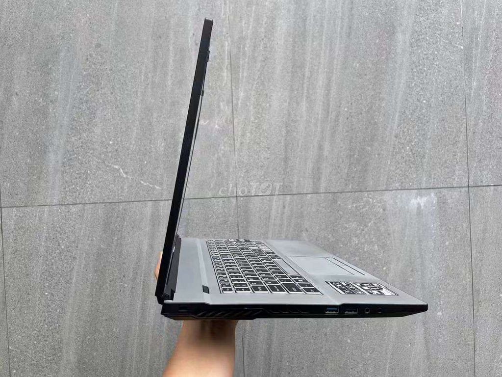 Фото 2: Dell G7 i7-11800H 17.3 дюйма 16GB/512GB RTX 3050 Ti