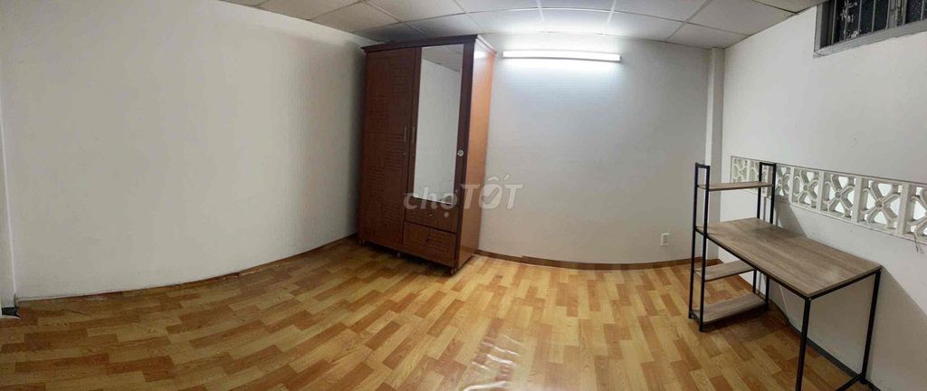 Фото 2: Сдается дом в отличном месте, полностью с мебелью, подъезд для автомобиля