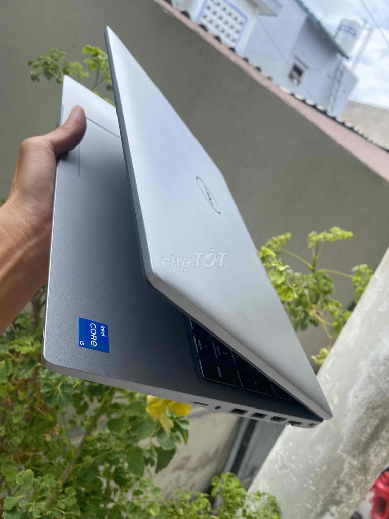 Фото 3: Dell Latitude 5520 i5 1135G7 15.6 inch 8GB/256GB
