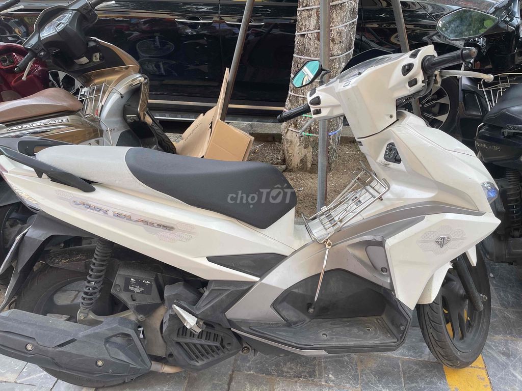 Фото 2: Honda Air Blade Белый Оригинал Новый