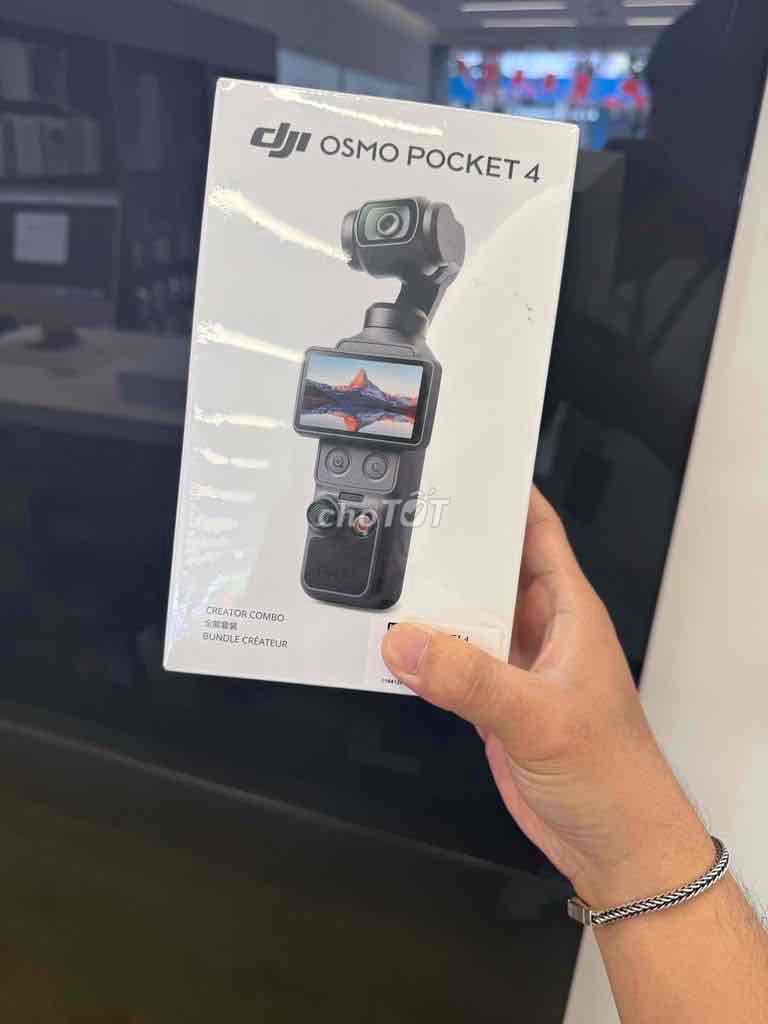 Камера DJI Osmo Pocket 4 Combo Новая