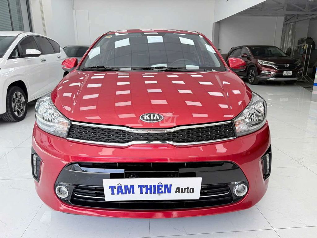 Продаётся Kia Soluto автомат, почти новый