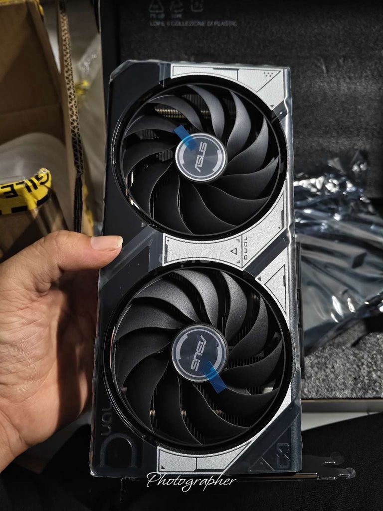 ASUS DUAL GeForce RTX 5060 8GB OC Advanced