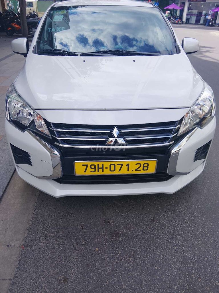 Mitsubishi Attrage 2024 белый