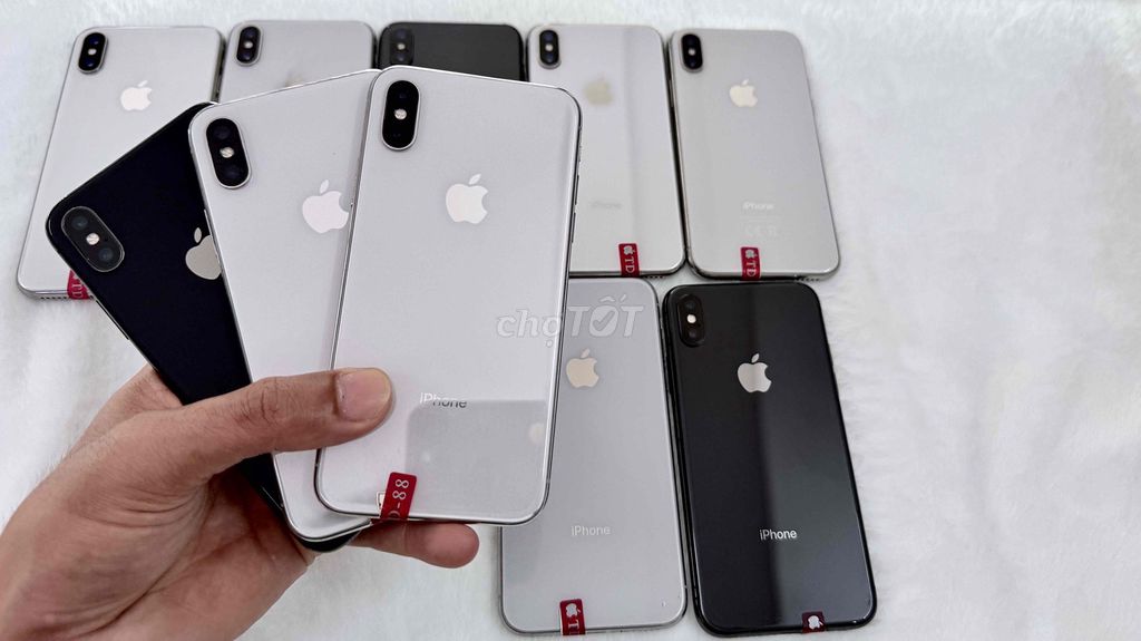 Apple iPhone X 64GB Черный Серебристый