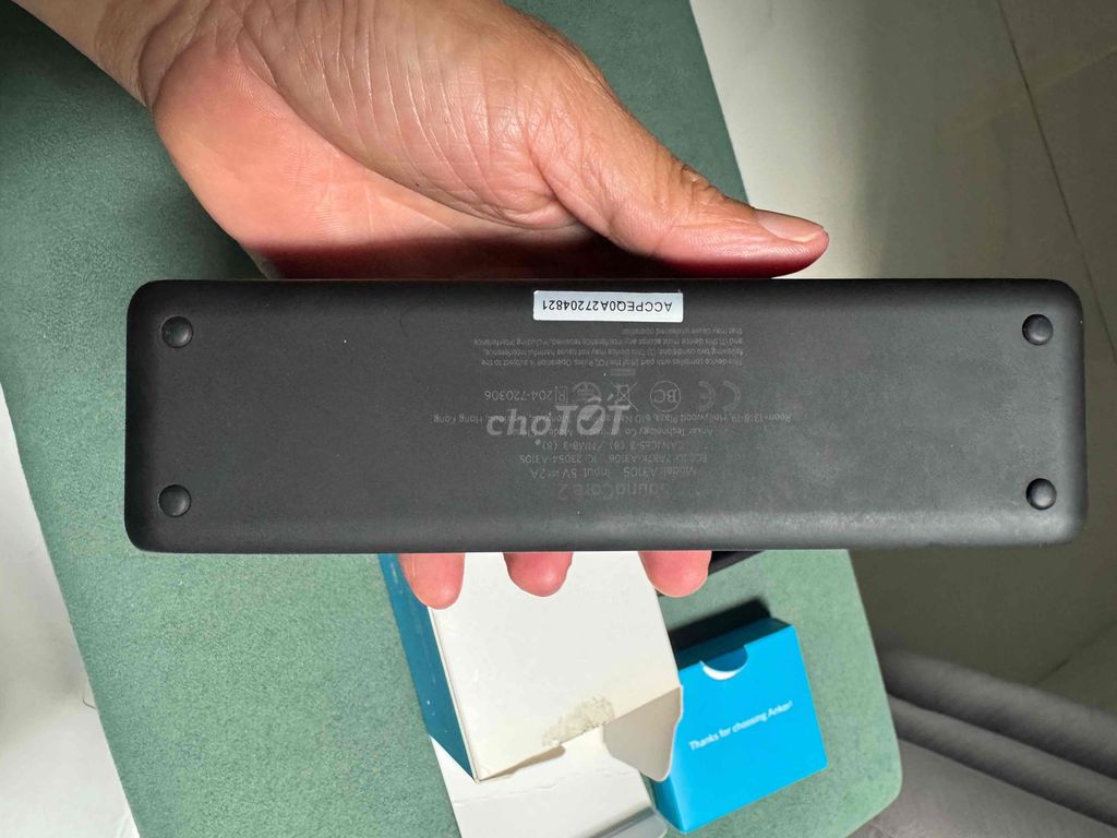 Фото 3: Колонка Bluetooth Anker Soundcore 2 черная, водонепроницаемая