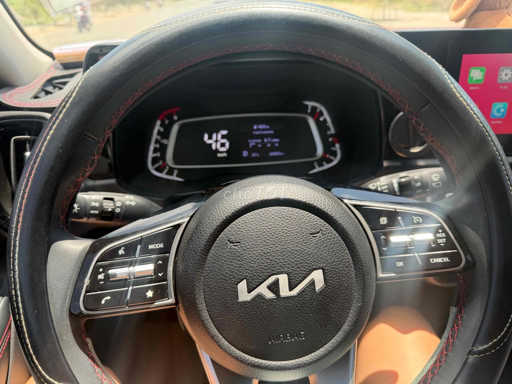 Фото 2: KIA Sonet Premium 2023 Белый