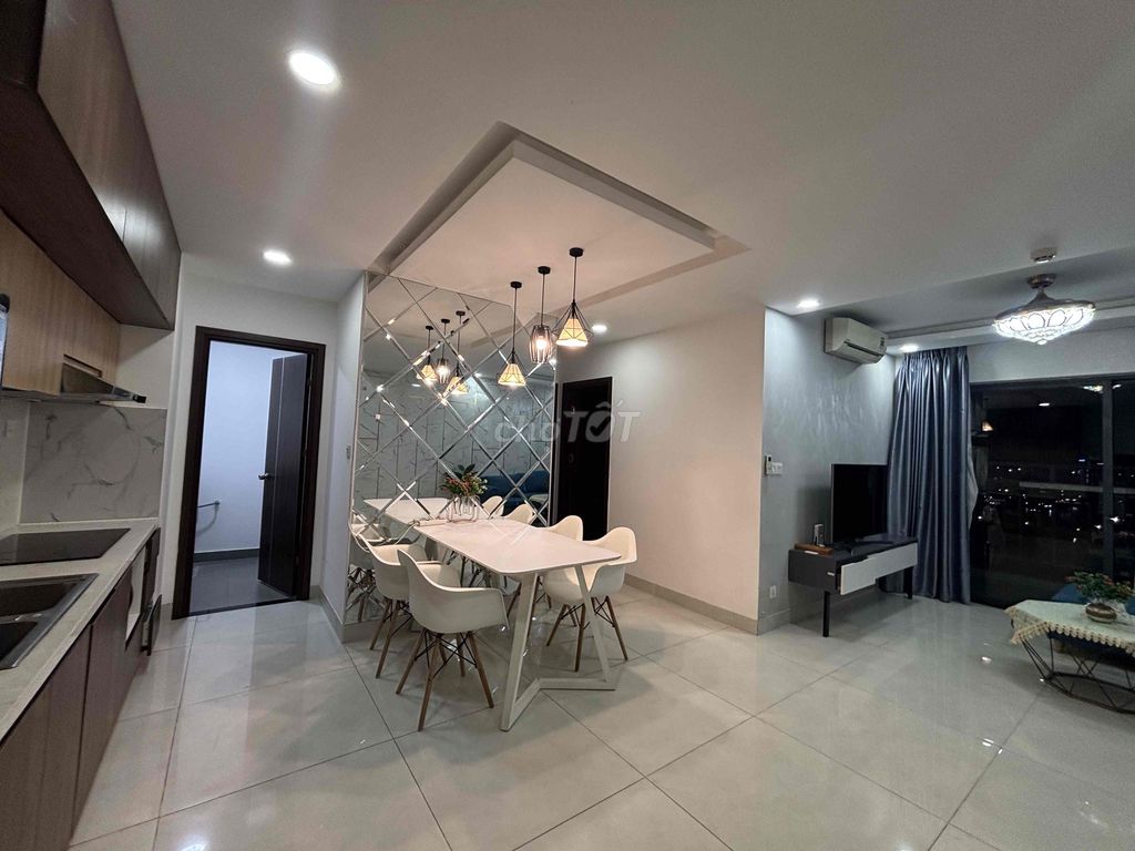 CHO THUÊ CĂN HỘ 2 PHÒNG NGỦ SƠN TRÀ OCEAN VIEW TẦNG CAO, VÀO Ở NGAY