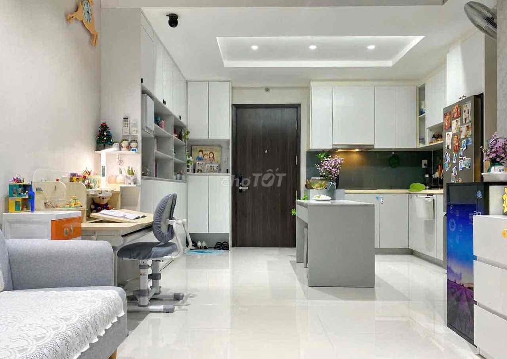Квартира Hoàng Quốc Việt, район 7 — 2 спальни + 2 санузла. Полностью меблирована