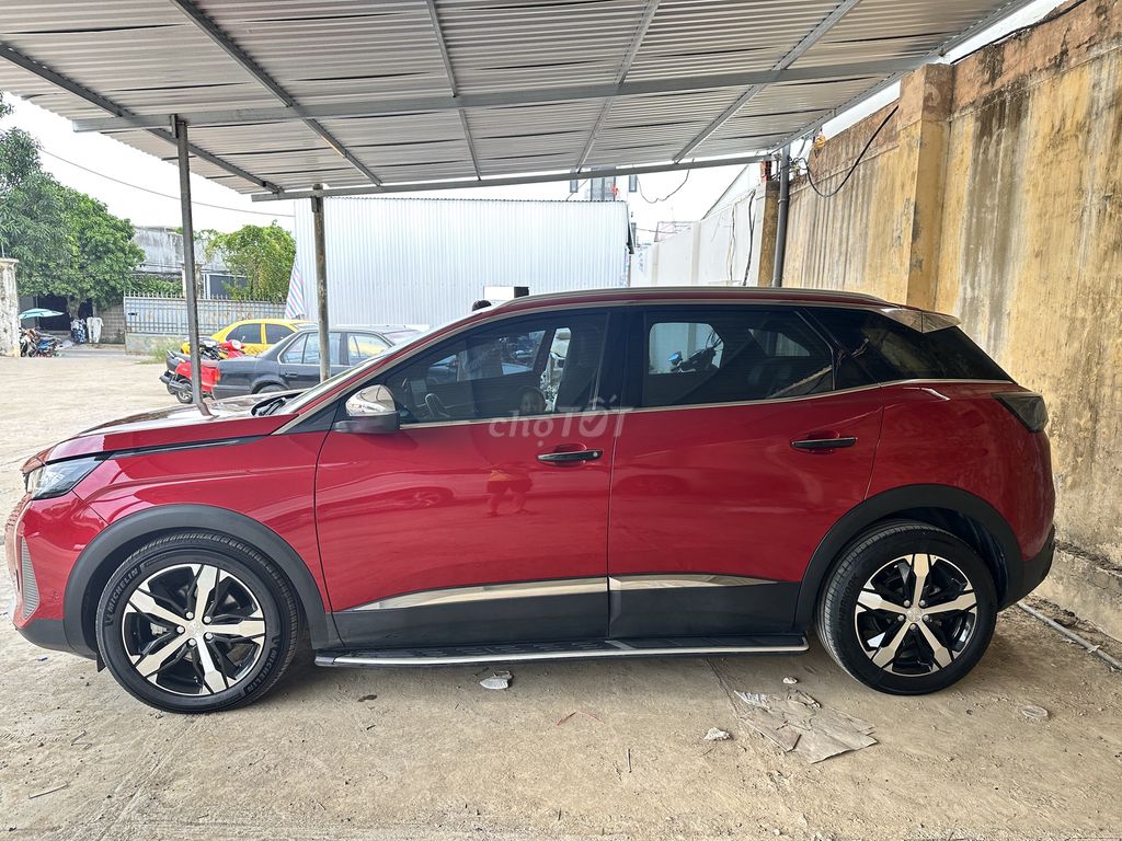 Фото 3: Peugeot 3008 2022 Allu Đỏ 61.000 km