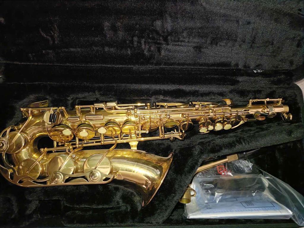 Саксофон Yamaha YAS-280, латунный, золотистый