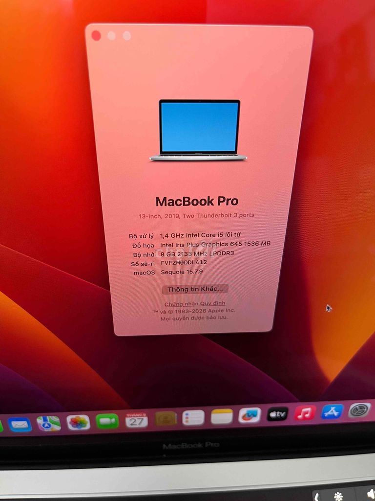 Фото 3: Macbook Pro 13 дюймов 2019 i5 8GB/256GB с Touch Bar