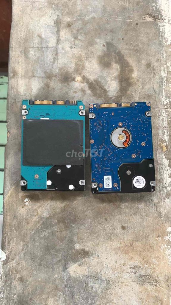 Фото 2: Мертвые жесткие диски HGST 750GB и Toshiba 500GB 47%