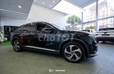 Фото 3: VinFast VF8 Eco 2023 Черный