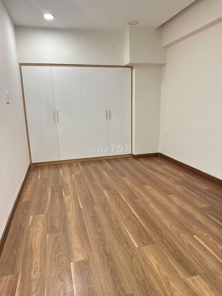 Фото 3: Продажа квартиры Phú Mỹ Thuận. Площадь 144 м², первый этаж, второй этаж, 3 спальни, удобно для проживания, торговли