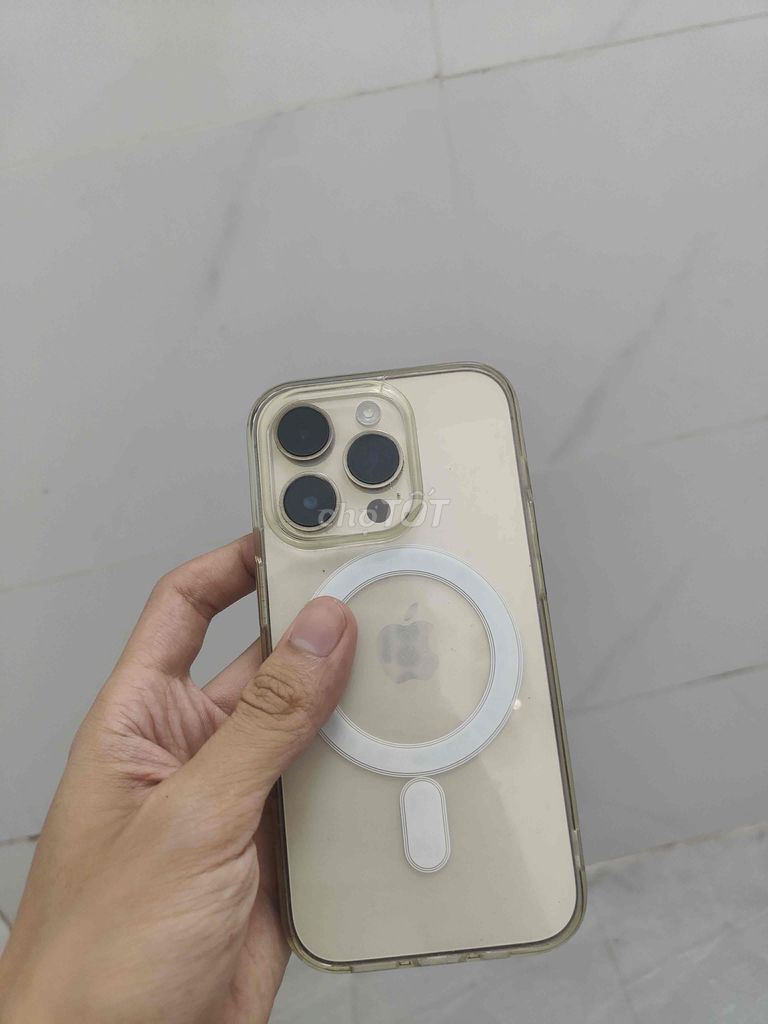 Apple iPhone 14 Pro 256GB Золотой