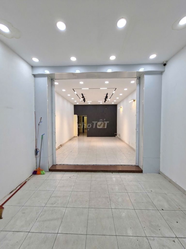 🌻💯Дом 1 этаж, mặt tiền kinh doanh đường Tên Lửa 4x21 м, стеклянные двери, БОЛЬШАЯ ПАРКОВКА 8 м — НАПРОТИВ AEON💥💥