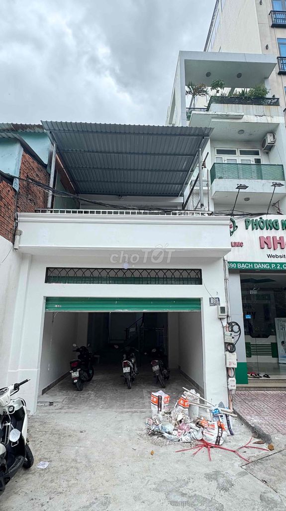 Фасад B92 Bạch Đằng, p2 Tân Bình, 35 млн/мес (100 м²)